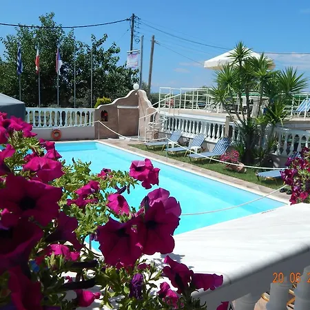 Ξενοδοχείο με διαμερίσματα Villa Mary 1
